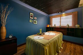 Oriental Suites Hotel & Spa