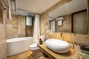 Oriental Suites Hotel & Spa