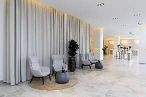 Arjaan by Rotana Dubai Media City