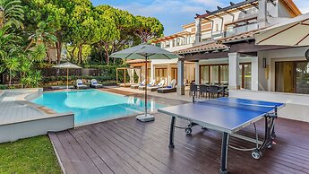 Pine Cliffs Village