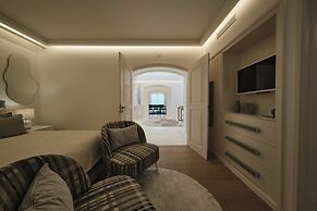 Pine Cliffs Village