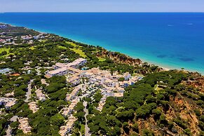 Pine Cliffs Village