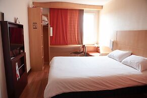 Ibis Albert Pays de Somme