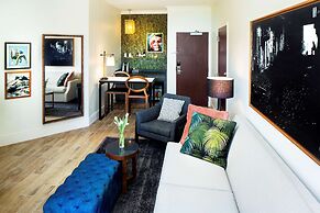 ANDAZ SAVANNAH, BY HYATT