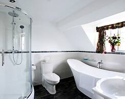 Hundred House Hotel