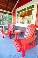Johnston Canyon Lodge and Bungalows