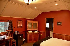 Johnston Canyon Lodge and Bungalows