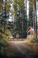 Johnston Canyon Lodge and Bungalows