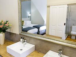 Queen’s Hotel by BON Hotels