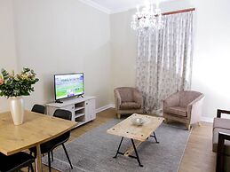Queen’s Hotel by BON Hotels