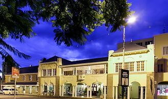 Queen’s Hotel by BON Hotels