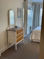 The Harbourview Inn