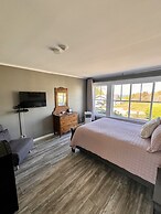 The Harbourview Inn