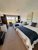 The Harbourview Inn
