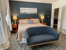 The Harbourview Inn