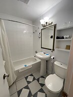 The Harbourview Inn