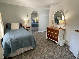 The Harbourview Inn