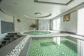 Pearl River Hotel