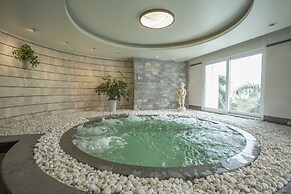 Pearl River Hotel