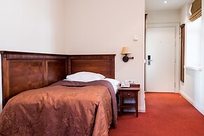 Daugirdas Hotel