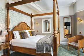 Old Hall Hotel