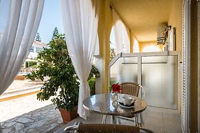 Konstantina Apartments