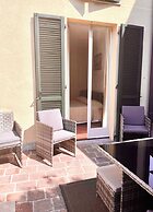 Hotel Caroline