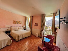Hotel Caroline
