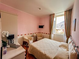 Hotel Caroline