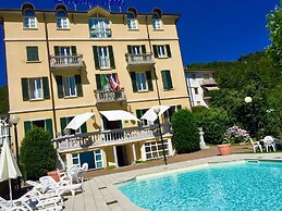 Hotel Caroline