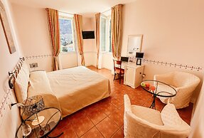 Hotel Caroline