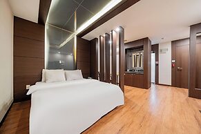 Incheon Airport Hotel June