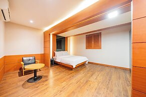 Incheon Airport Hotel June