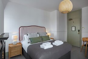 The Railway Hotel Worthing