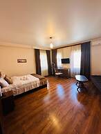 Hotel British House