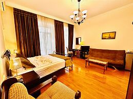 Hotel British House
