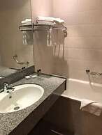 Maldron Hotel Newlands Cross