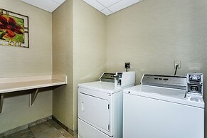 Hampton Inn & Suites Mobile- Downtown Historic District