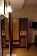 Silicrest Hotel