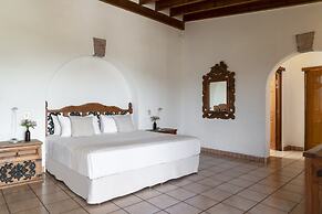 Posada del Tepozteco - Hotel & Gallery
