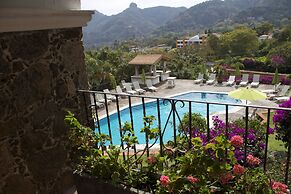 Posada del Tepozteco - Hotel & Gallery