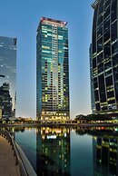 Oaks Liwa Heights Suites