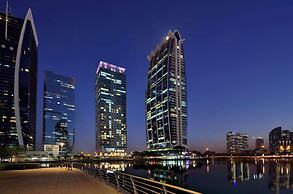 Oaks Liwa Heights Suites