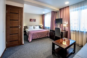 Russ Hotel