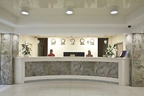 Russ Hotel