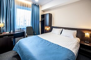 Russ Hotel
