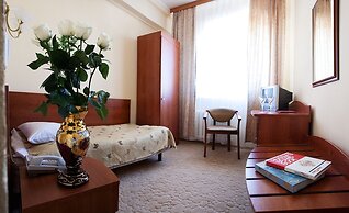 Russ Hotel