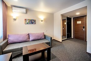 Russ Hotel