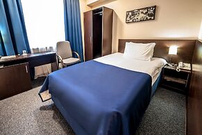 Russ Hotel