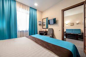 Russ Hotel